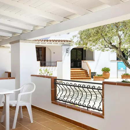 Alba Dorata 4* كالا ليبيروتو